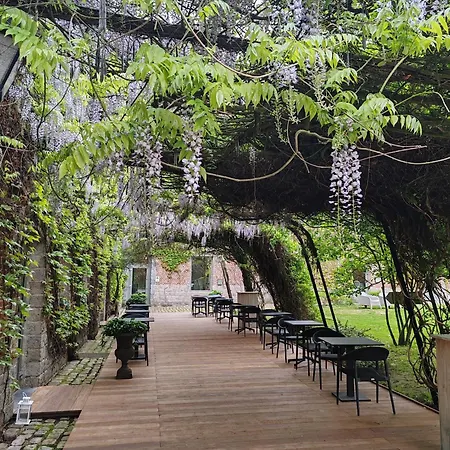 Отель Logis-hotel-restaurant La Gentilhommiere 3*