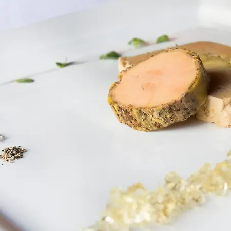 Logis-hotel-restaurant La Gentilhommiere Artres