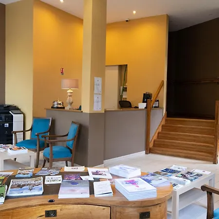 Отель Logis-hotel-restaurant La Gentilhommiere